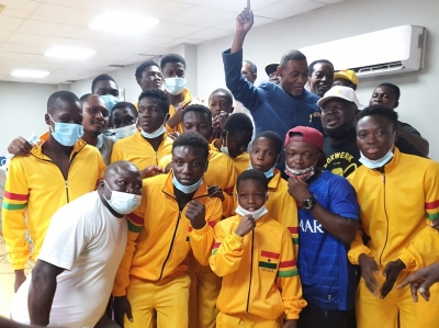 Rev. Dr. Lawrence Tetteh Prays For National Juvenile / Youth Boxers And Manyo Plange