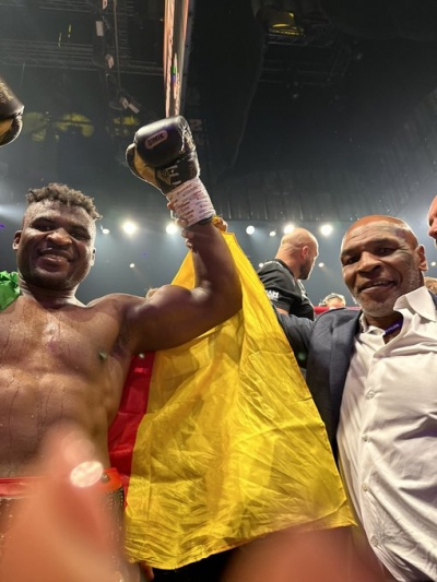 Anthony Joshua to Take on Francis Ngannou in Saudi Arabia in March