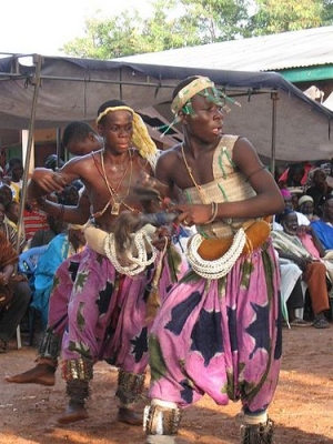 THE DUTCH-AHANTA WAR - CHRONICLING EVENTS AND SEQUENCES THAT LEAD TO THE DEATH OF OTUMFOUR BADU BONSO II.