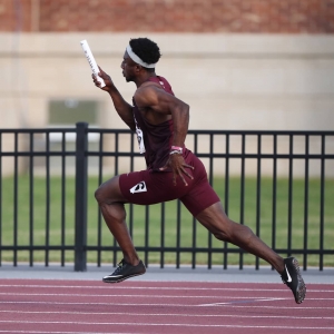 Emmanuel Yeboah breaks Facility 4x100m Record