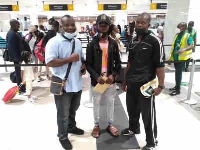 Ghana Super Bantamweight Champion Theophilus Tetteh leaves for RSA