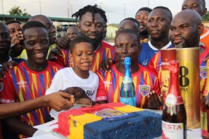 5 Year Old Prince Williams Celebrates Birthday With Football Legends
