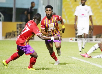 Hearts of Oak's Daniel Barnie receives car from Alhaji Malik