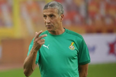 Chris Hughton apologizes after Black Stars 4-0 humiliation against USA