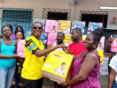 &lsquo;Sleek N Suave GH donates 20 boxes of sanitary pads to Pantang Hospital