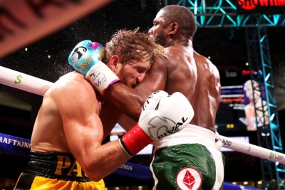 Floyd 'Money' Mayweather and Logan Paul fail to really light up the fight