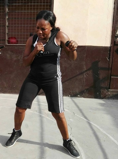 Yakor Chavez Annan - Ghanaian traditional queen mother dares to get back to the boxing ring