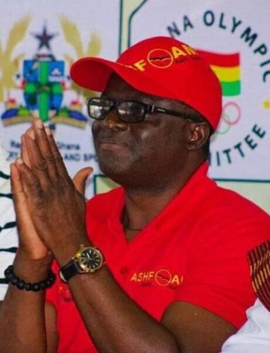 GOC President Ben Nunoo Mensah congratulates Ghana 4v100 team after Tokyo Olympics qualification