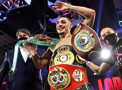 Teofimo Lopez defeats Lomachenko by a unanimous decision to become the world lightweight champion